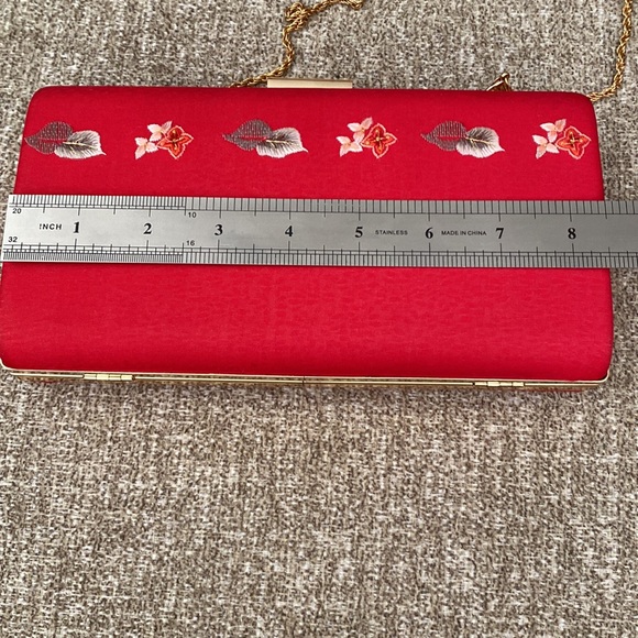 Red Synthetic Embroidered Clutch Purse - Picture 8 of 10